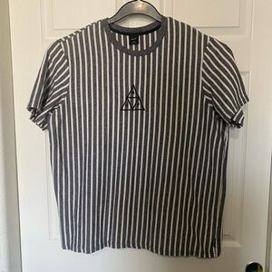 HUF Men’s Gray and White Striped T -Shirt Size XL